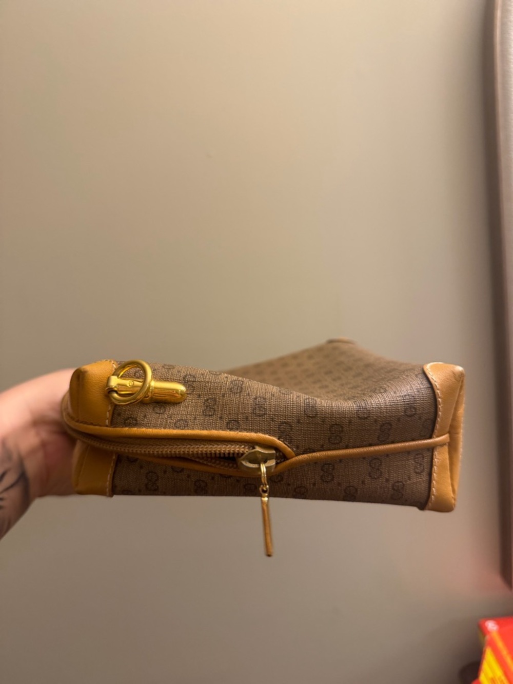 Gucci micro Monogram Pouch with Tan Trim - Picture 9 of 14